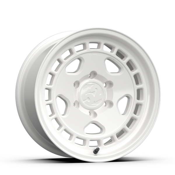 fifteen52 - fifteen52 THCCW-78555-00 fifteen52 Turbomac HD Classic 17x8.5 / 5x150 BP / 0ET / 110.3mm CB / 4.75in BS / Classic White Wheel