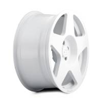 fifteen52 TARRW-88551+45 fifteen52 Tarmac 18x8.5 5x112 45mm ET 66.56mm Center Bore Rally White Wheel